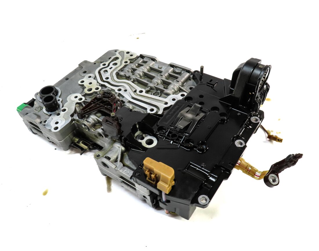14-15 BMW X1 (E84) 28i RWD A/T AUTOMATIC TRANSMISSION VALVE BODY w/ MECHATRONIC