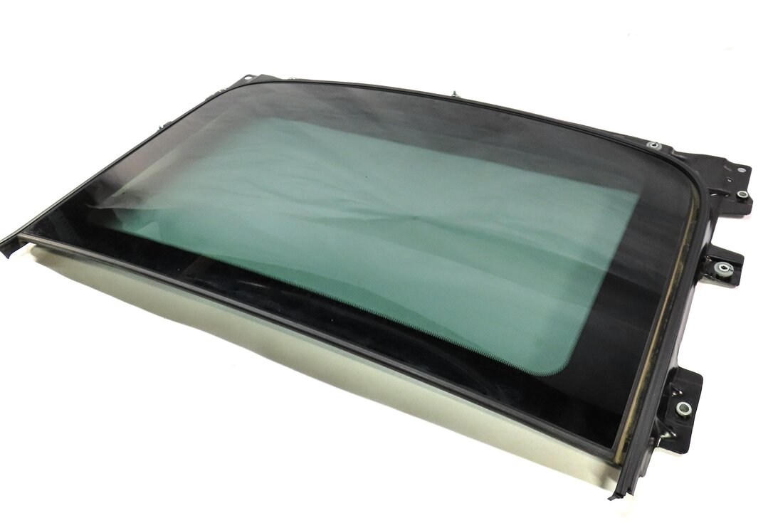 2012-2015 BMW X1 (E84) REAR PANORAMIC SUNROOF SUN ROOF GLASS WINDOW PANEL