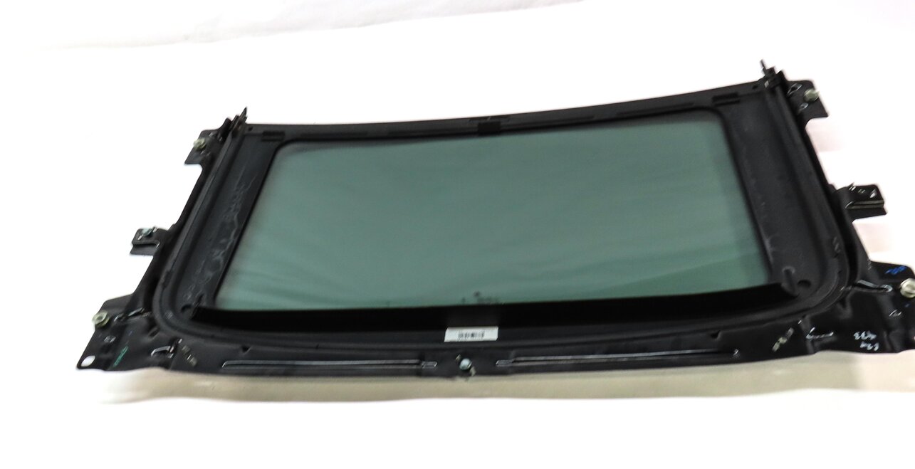 Thumbnail 4: 2012-2015 BMW X1 (E84) REAR PANORAMIC SUNROOF SUN ROOF GLASS WINDOW PANEL