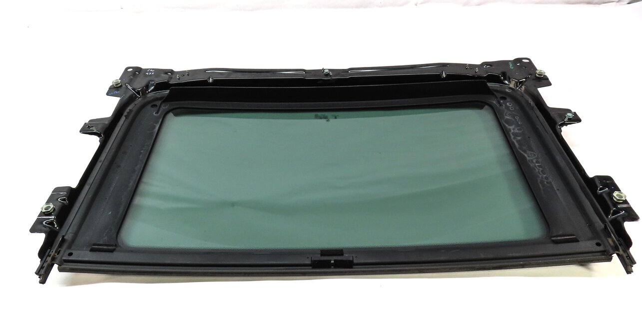 Thumbnail 5: 2012-2015 BMW X1 (E84) REAR PANORAMIC SUNROOF SUN ROOF GLASS WINDOW PANEL