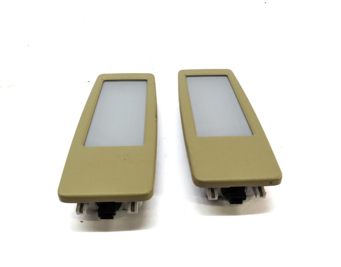 Thumbnail 4: 2015 BMW X1 (E84) REAR LEFT & RIGHT ROOF DOME LIGHT SET 2 (BEIGE)