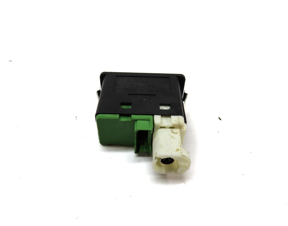 Thumbnail 3: 2015 BMW X1 (E84) RADIO STEREO AUXILIARY USB AUX INPUT JACK PLUG PLUG IN