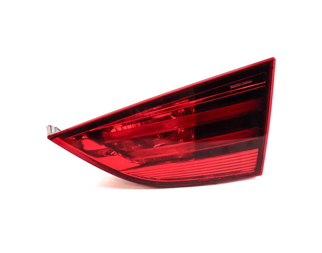Thumbnail 3: 2012-2015 BMW X1 (E84) RIGHT PASSENGER REAR TRUNK INNER TAILLIGHT LIGHT LAMP