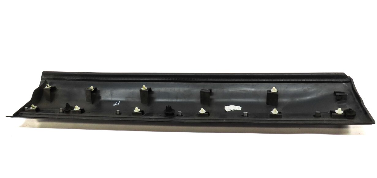 Thumbnail 4: 15 RANGE ROVER EVOQUE L538 FRONT RIGHT PASSENGER LOWER DOOR TRIM MOULDING BLACK