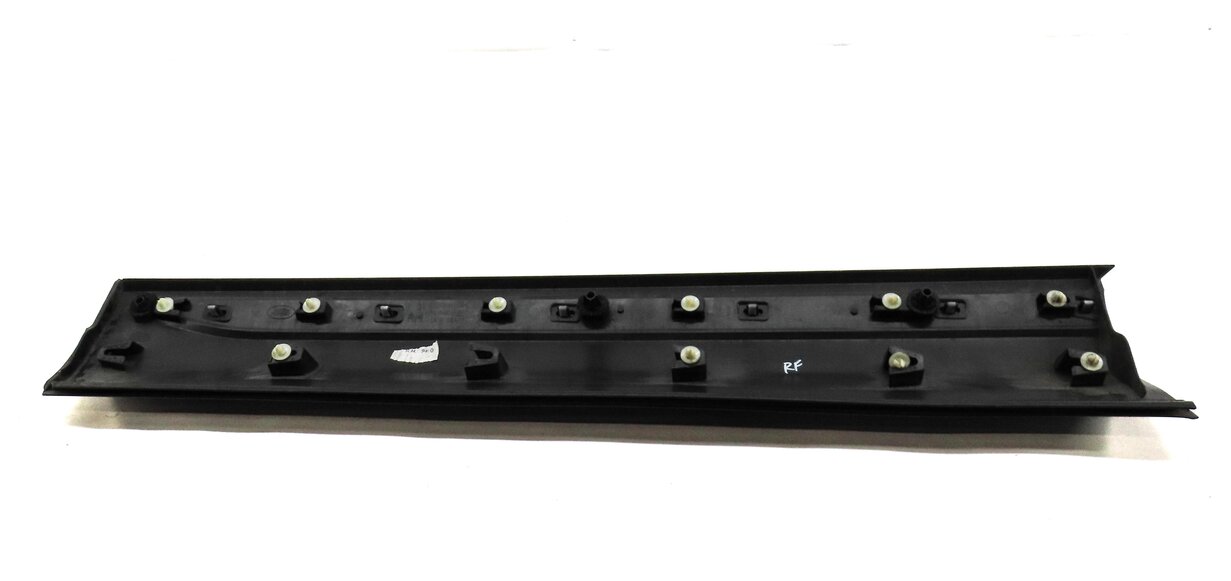 Thumbnail 5: 15 RANGE ROVER EVOQUE L538 FRONT RIGHT PASSENGER LOWER DOOR TRIM MOULDING BLACK