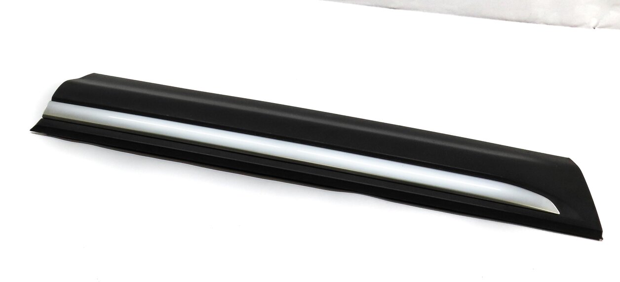 2015 RANGE ROVER EVOQUE L538 FRONT LEFT DRIVER LOWER DOOR TRIM MOULDING (BLACK)