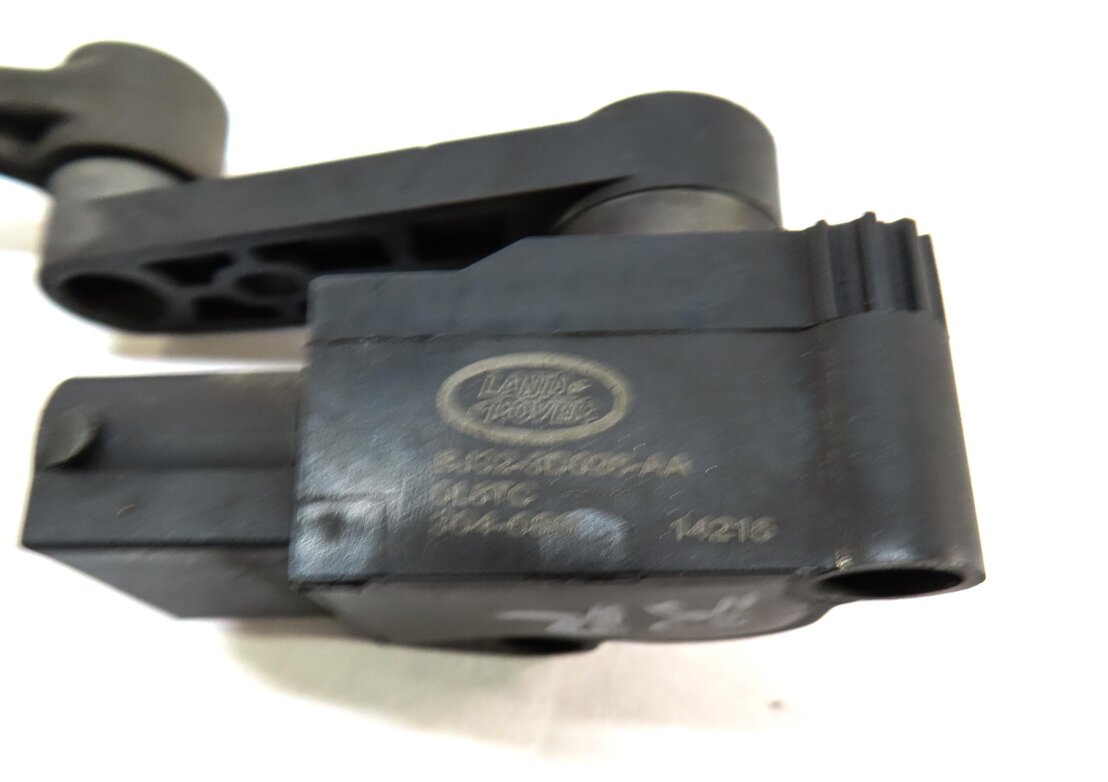 Thumbnail 4: 2015 RANGE ROVER EVOQUE (L538) REAR RIGHT SUSPENSION HEIGHT LEVEL SENSOR