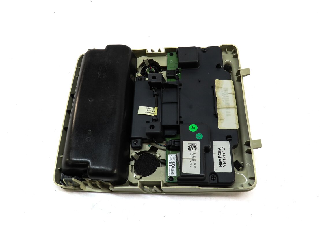 Thumbnail 5: 2015 RANGE ROVER EVOQUE (L538) FRONT ROOF DOMELIGHT LAMP w/ SWITCHES (TAN BEIGE)