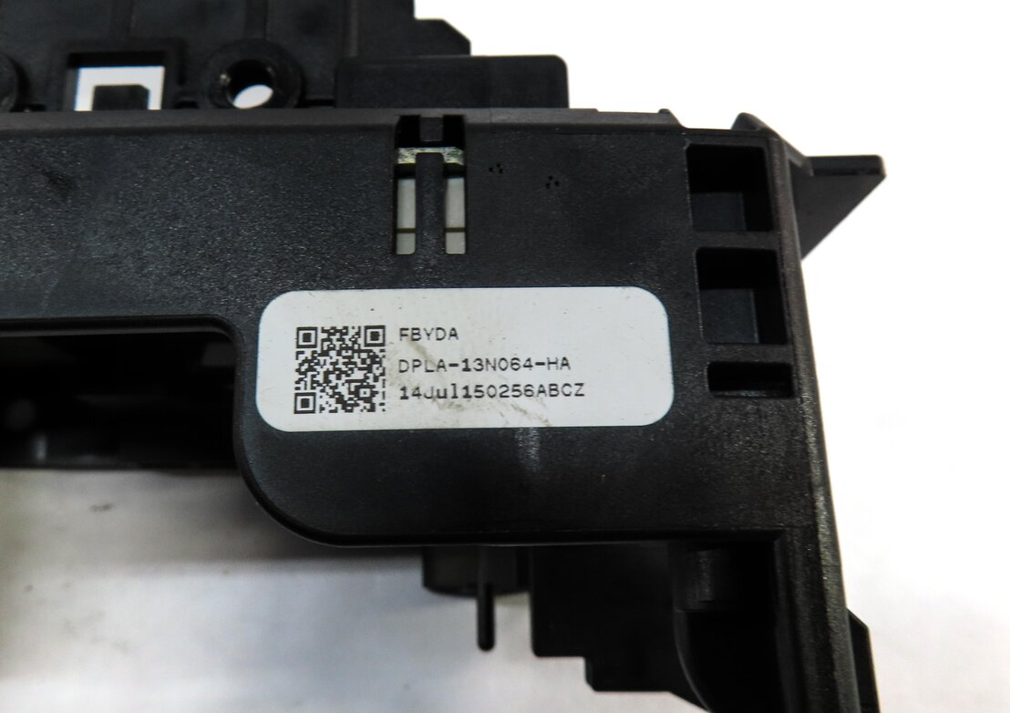 Thumbnail 4: 2015 RANGE ROVER EVOQUE (L538) STEERING COLUMN CONNECTOR MODULE DPLA13N064HA