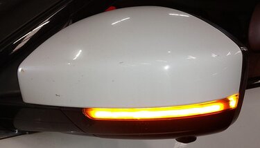 Thumbnail 2: 14-15 RANGE ROVER EVOQUE (L538) LEFT P-FOLD MEM BLIND SPOT CAMERA MIRROR (WHITE)