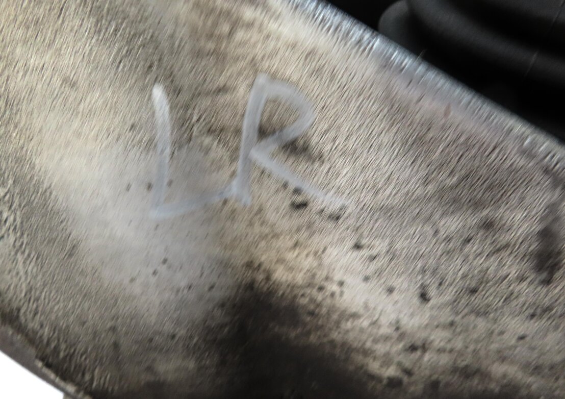 Thumbnail 5: 12-19 RANGE ROVER EVOQUE (L538) LEFT DRIVER REAR SPINDLE KNUCKLE w/ AXLE SHAFT