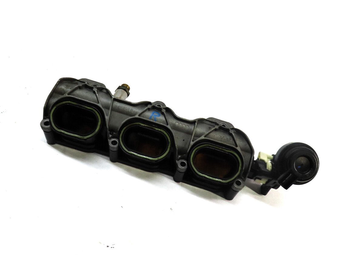 12-17 AUDI A6 A7 Q5 S5 SQ5 - 3.0L SUPERCHARGED - RIGHT INTAKE MANIFOLD DIFFUSER