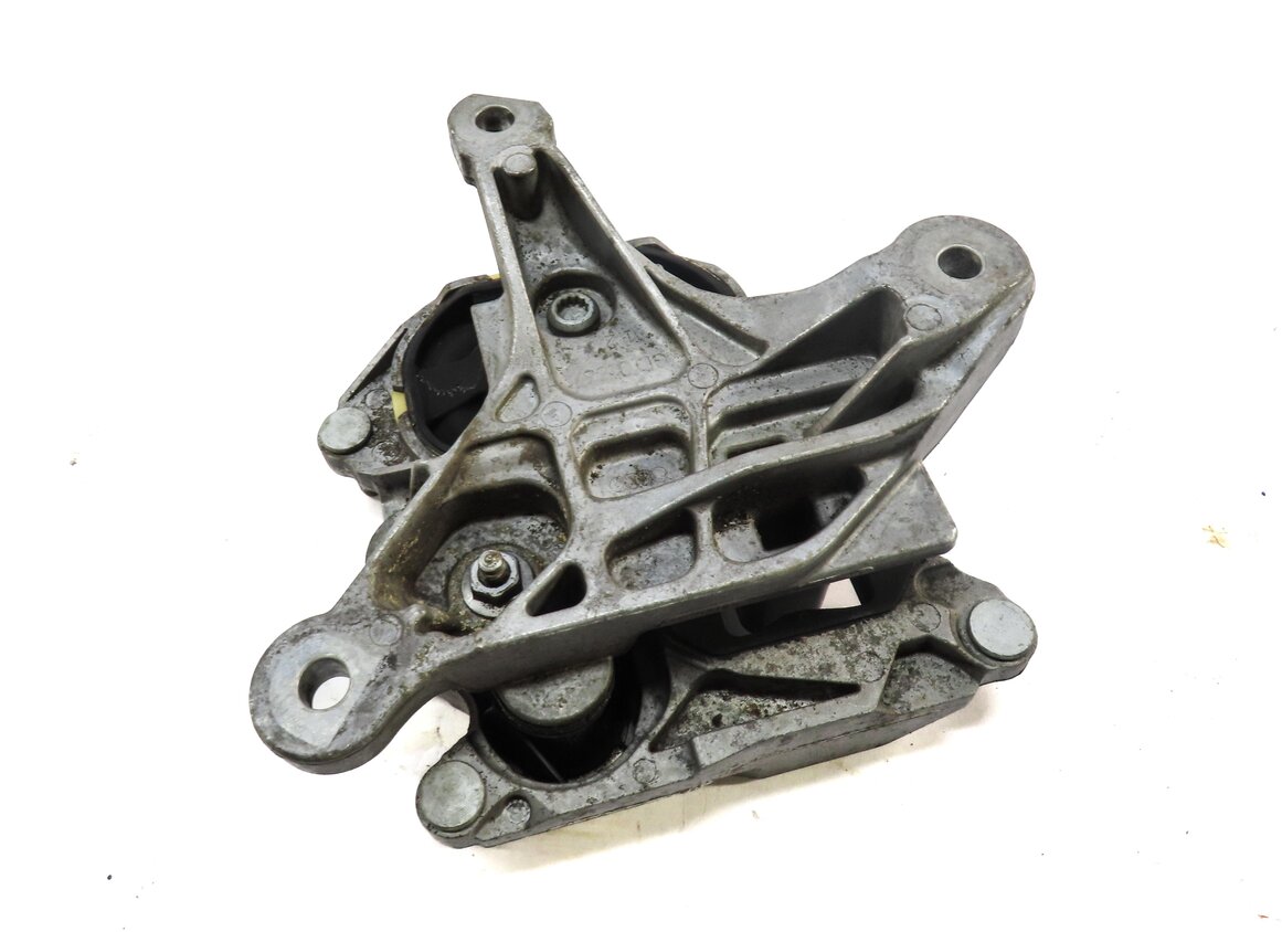 2012 AUDI A7 (C7 4G8) 3.0L SUPER CGXB ENGINE AUTO AWD TRANSMISSION MOUNT BRACKET