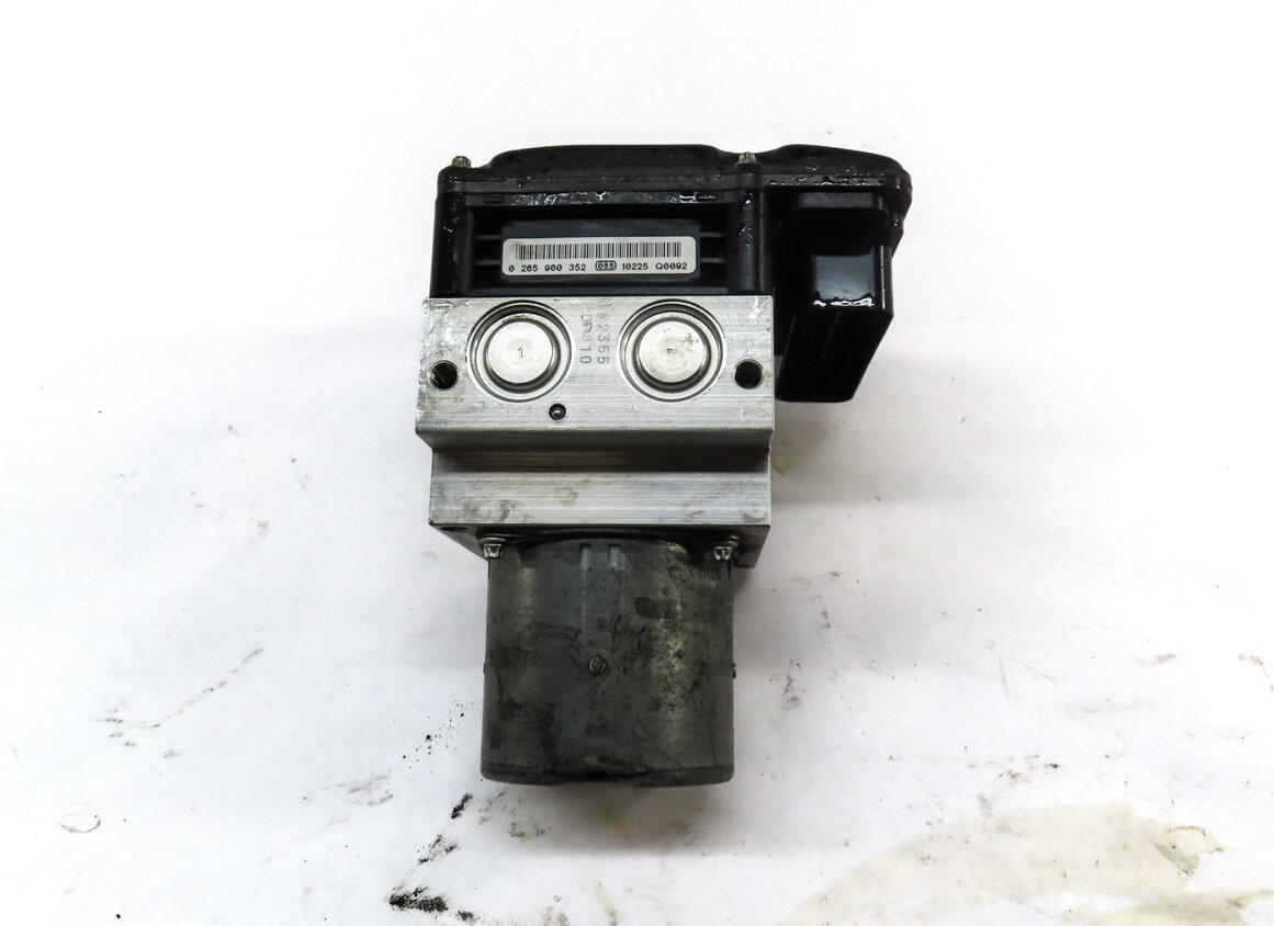 Thumbnail 3: 12-15 AUDI A6 S6 A7 S7 (C7 4G8) ABS BRAKE PUMP MODULE (ADAPTIVE CRUISE CONTROL)