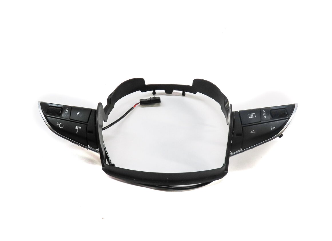 Thumbnail 3: 2012 AUDI A7 (C7 4G8) STEERING WHEEL RADIO PHONE NAVIGATION SWITCH SET 2 w/ TRIM