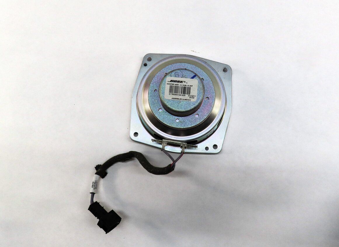Thumbnail 3: 2012 AUDI A7 (C7 4G8) FRONT RIGHT PASSENGER BOSE RADIO STEREO DOOR SPEAKER