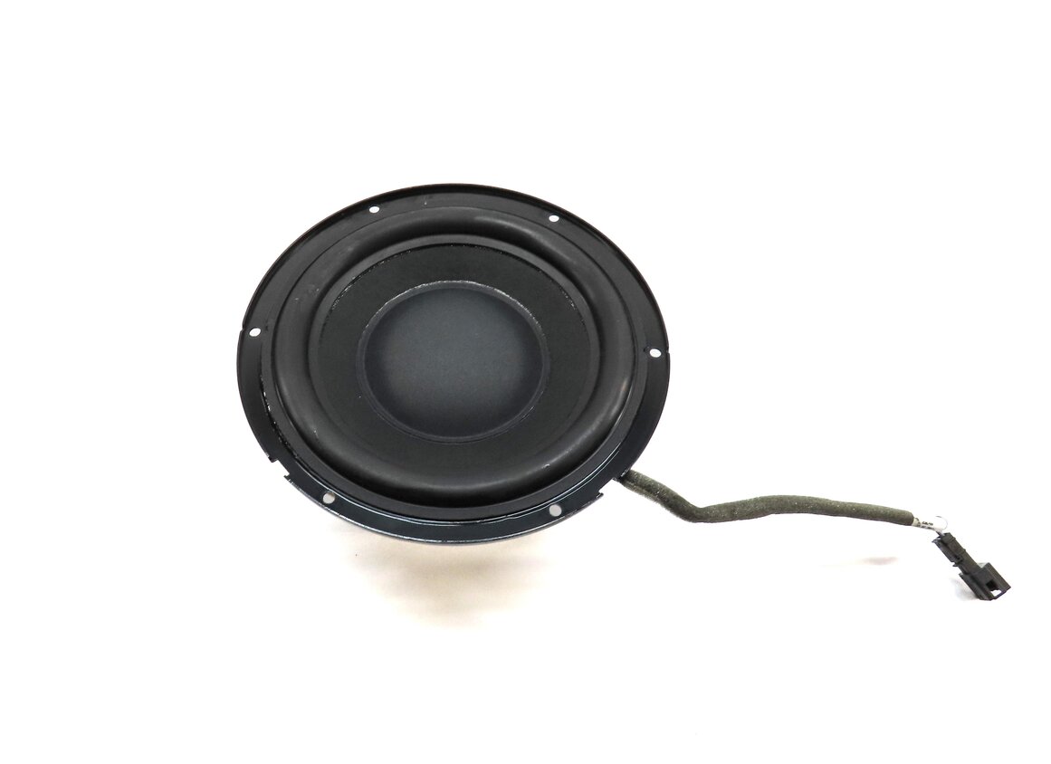 Thumbnail 2: 2012 AUDI A7 (C7 4G8) REAR TRUNK BOSE RADIO STEREO SUBWOOFER SUB WOOFER SPEAKER