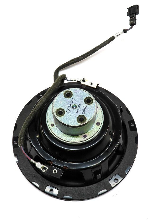 Thumbnail 3: 2012 AUDI A7 (C7 4G8) REAR TRUNK BOSE RADIO STEREO SUBWOOFER SUB WOOFER SPEAKER