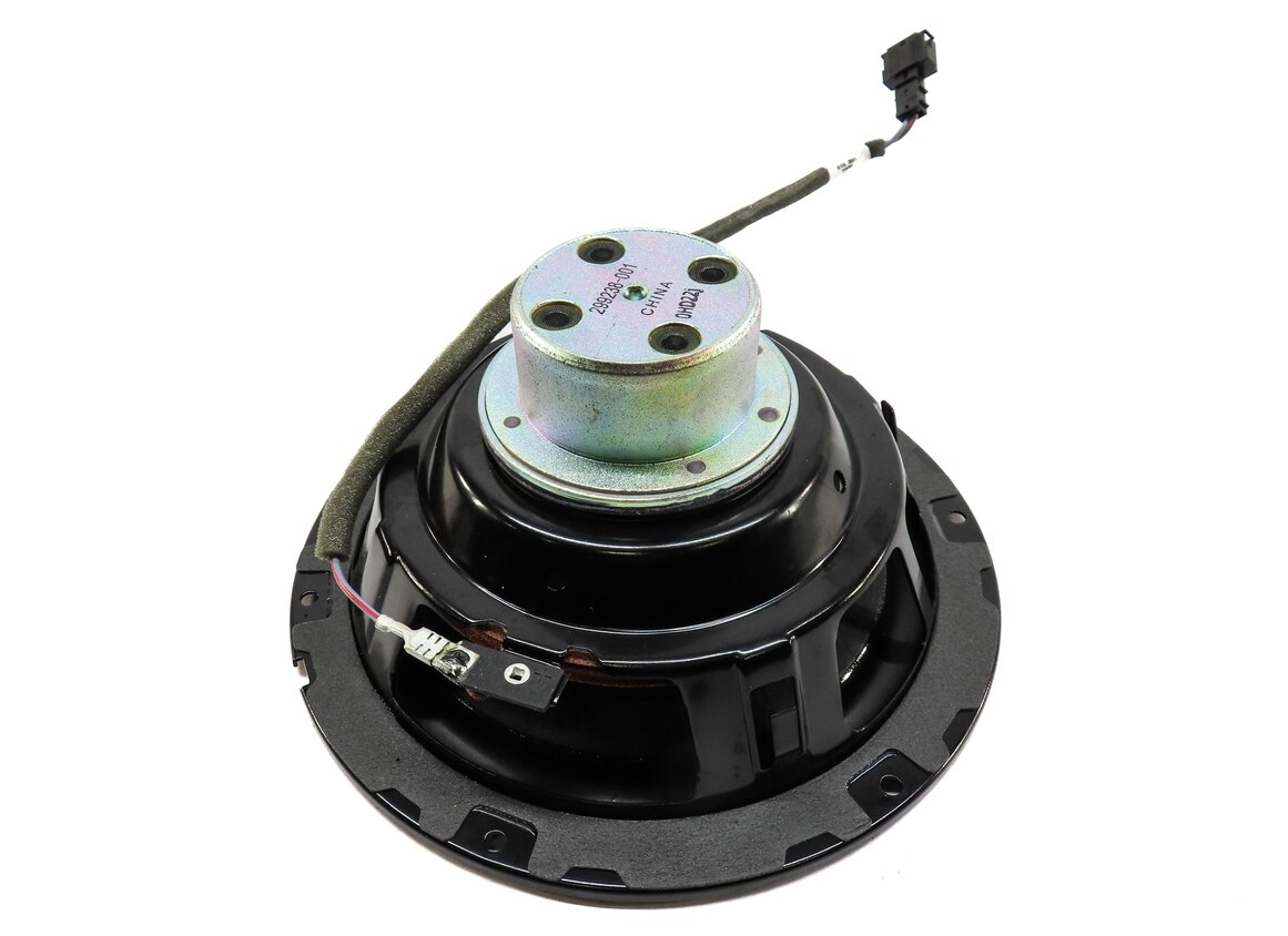 Thumbnail 4: 2012 AUDI A7 (C7 4G8) REAR TRUNK BOSE RADIO STEREO SUBWOOFER SUB WOOFER SPEAKER