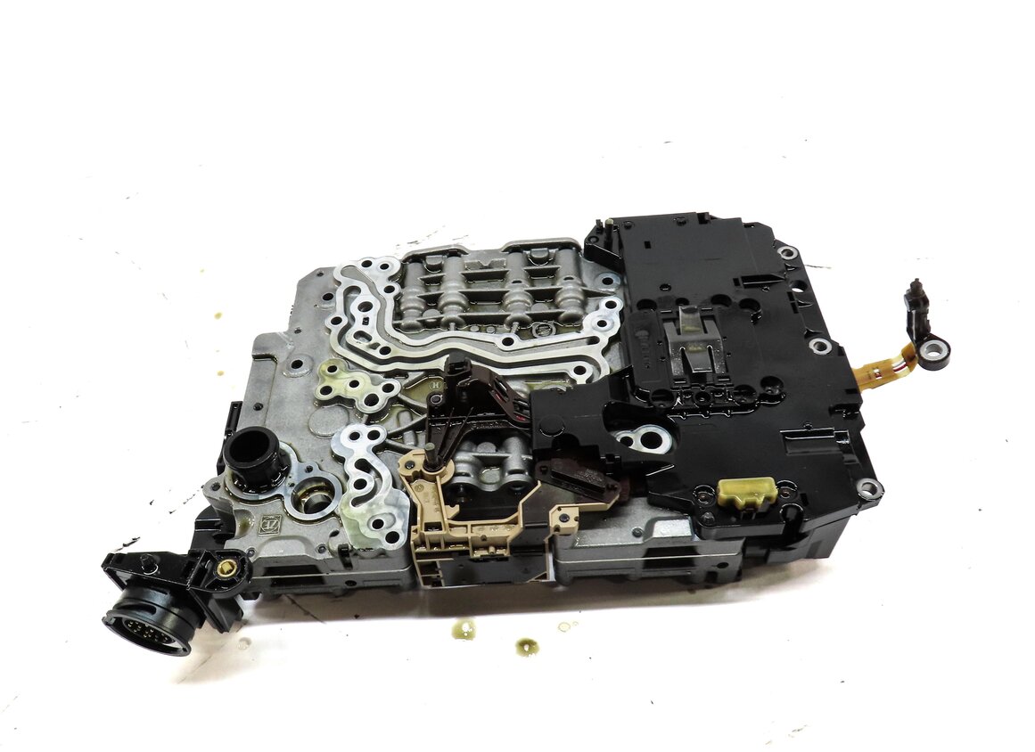2012-2015 AUDI A6 A7 (C7 4G8) 3.0L SUPERCHARGED AWD A/T TRANSMISSION VALVE BODY