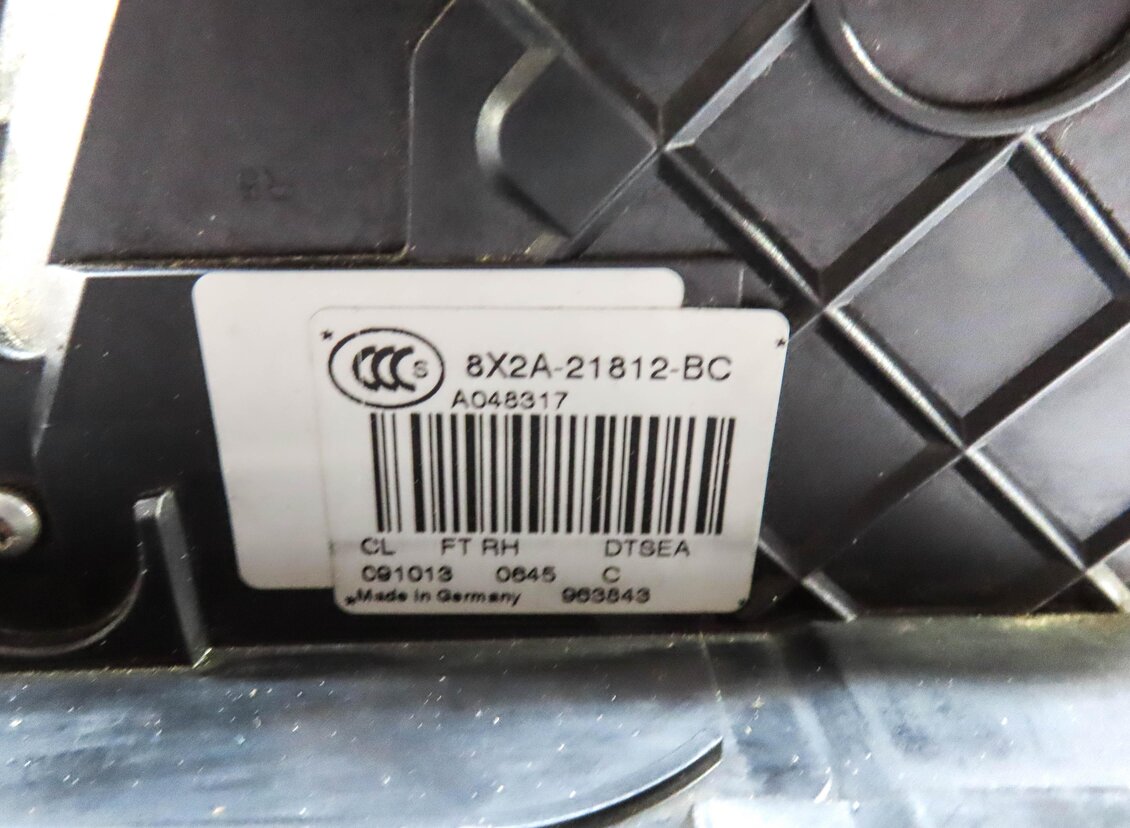 Thumbnail 4: 07-19 LAND ROVER LR2 LR3 LR4 RANGE ROVER SPORT EVOQUE - RIGHT FRONT DOOR LATCH