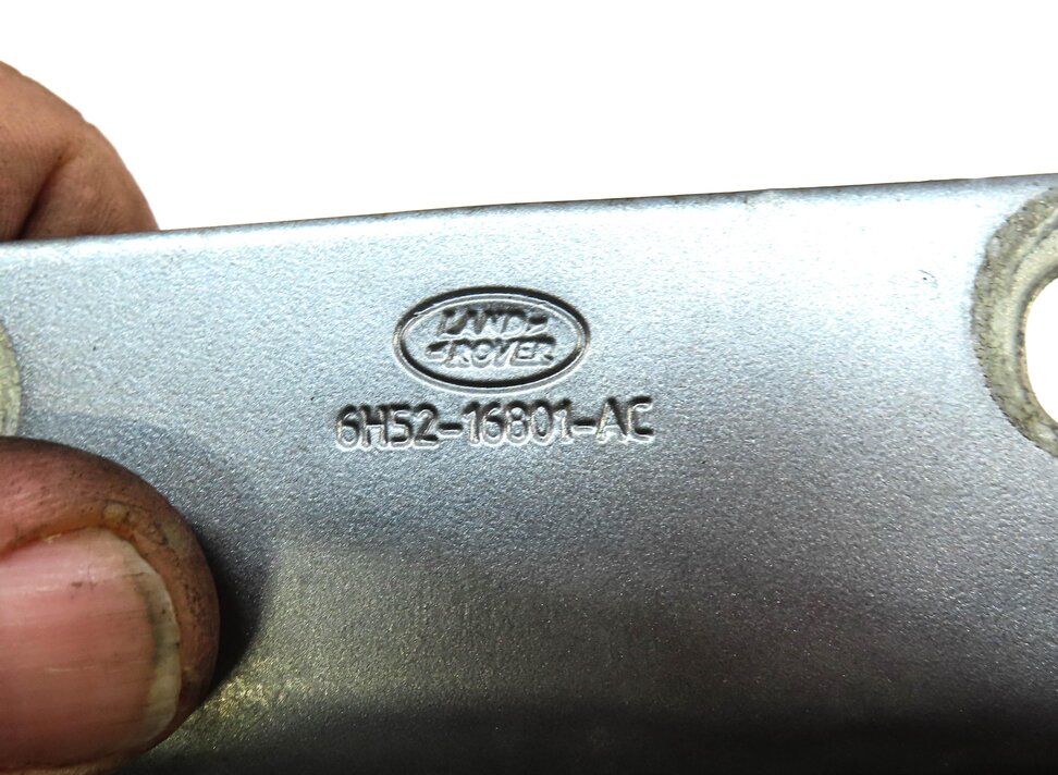 Thumbnail 6: 08-19 LAND ROVER LR2 RANGE ROVER EVOQUE L538 FRONT HOOD HINGE SET (ORKNEY GRAY)