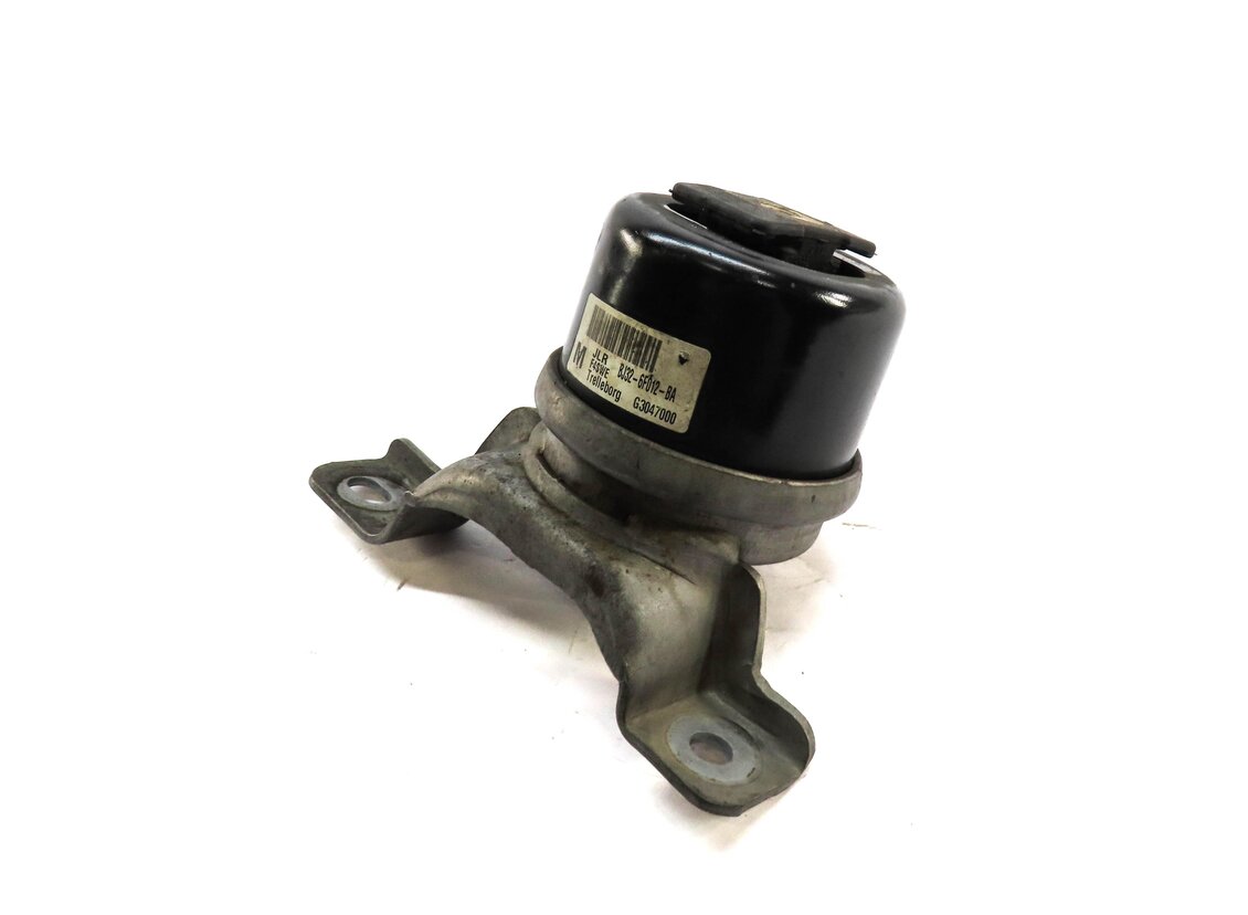 Thumbnail 2: 2013 RANGE ROVER EVOQUE (L538) 2.0L TURBO RIGHT ENGINE MOTOR MOUNT BRACKET