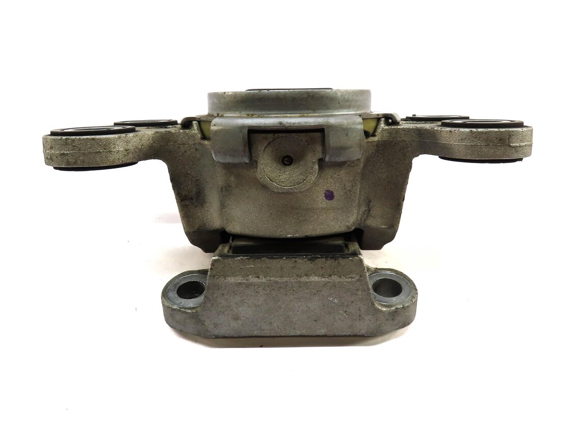 Thumbnail 4: 2013 RANGE ROVER EVOQUE (L538) 2.0L TURBO ENGINE REAR TRANSMISSION MOUNT BRACKET