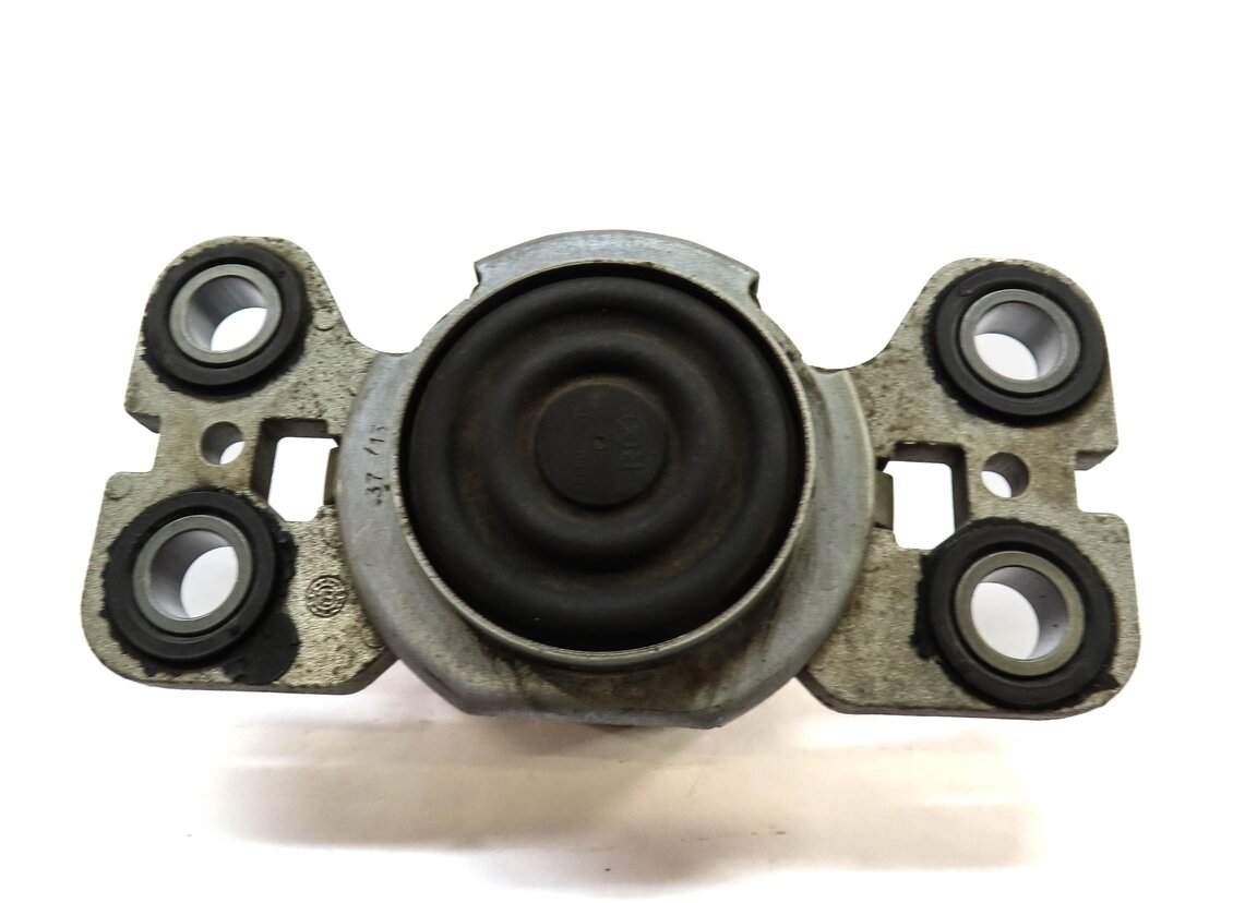 Thumbnail 5: 2013 RANGE ROVER EVOQUE (L538) 2.0L TURBO ENGINE REAR TRANSMISSION MOUNT BRACKET