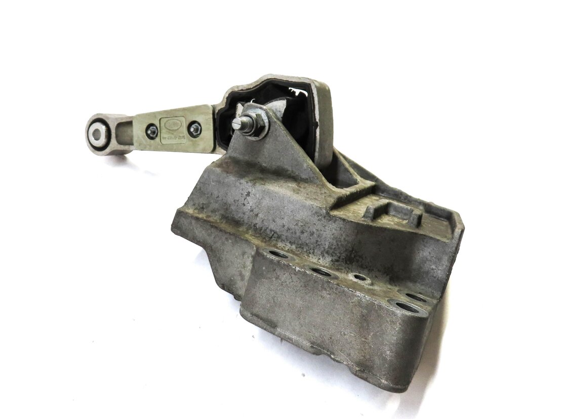 Thumbnail 2: 2013 RANGE ROVER EVOQUE (L538) 2.0L TURBO RIGHT ENGINE MOTOR MOUNT BRACKET