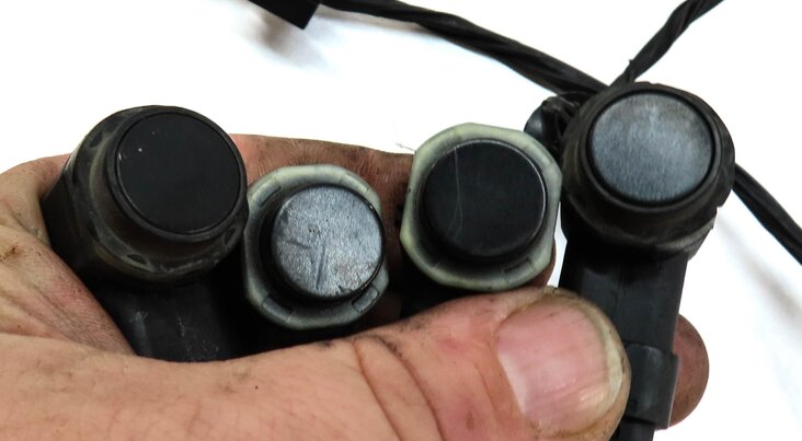 Thumbnail 4: 2013 RANGE ROVER EVOQUE (L538) REAR PARK ASSIST PDC SENSOR SET 4 (BLACK)