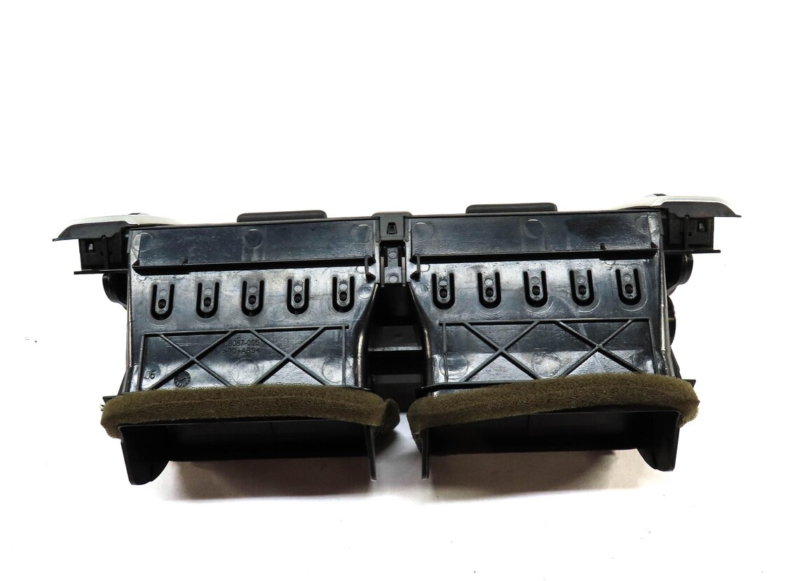 Thumbnail 4: 2013 RANGE ROVER EVOQUE (L538) FRONT CENTER DASH HVAC A/C HEATER AIR VENT BLACK