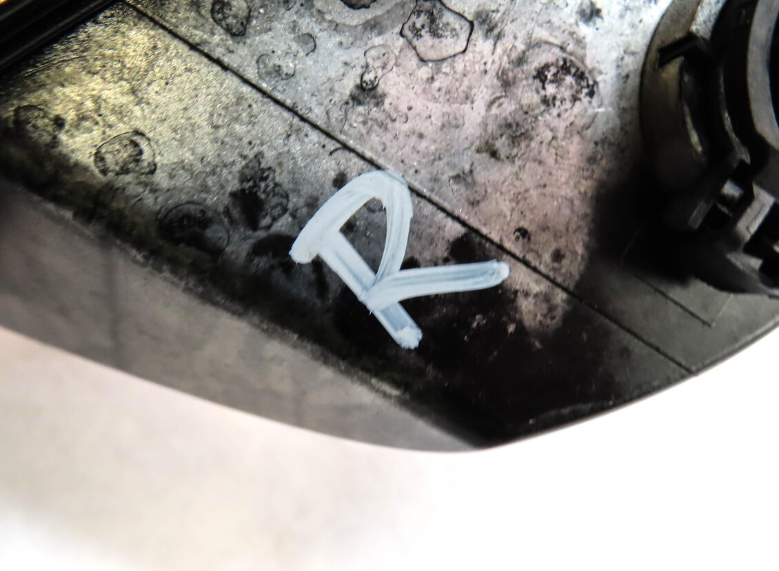 Thumbnail 7: 2012-2019 RANGE ROVER EVOQUE (L538) RIGHT PASSENGER REAR BUMPER TAILLIGHT LAMP