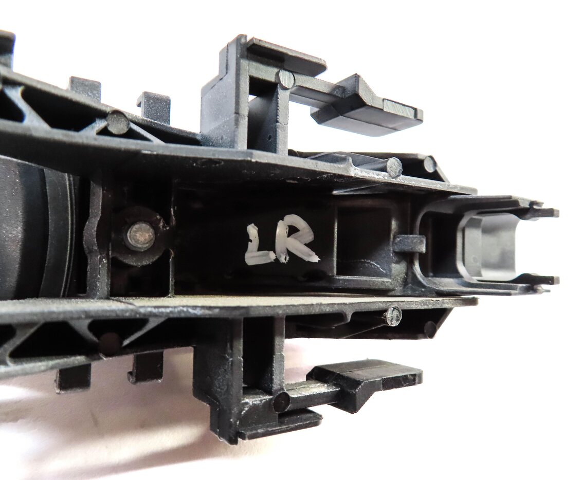 Thumbnail 6: 12-19 RANGE ROVER SPORT EVOQUE (L405 L494 L538) LEFT REAR DOOR HANDLE (GRAY)