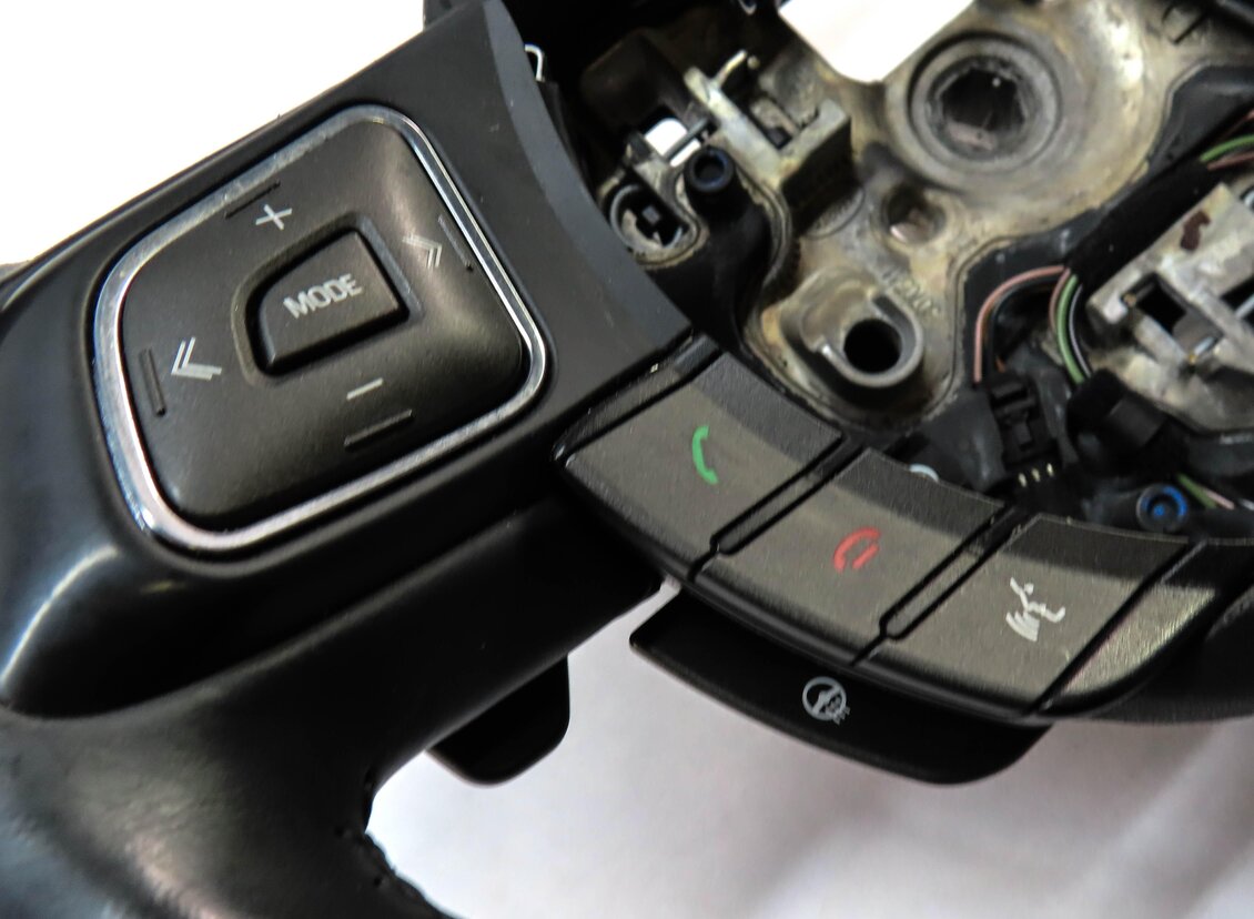 Thumbnail 12: 12-19 RANGE ROVER EVOQUE (L538) DRIVER HEATED SPORT STEERING w/ SWITCH BUTTONS