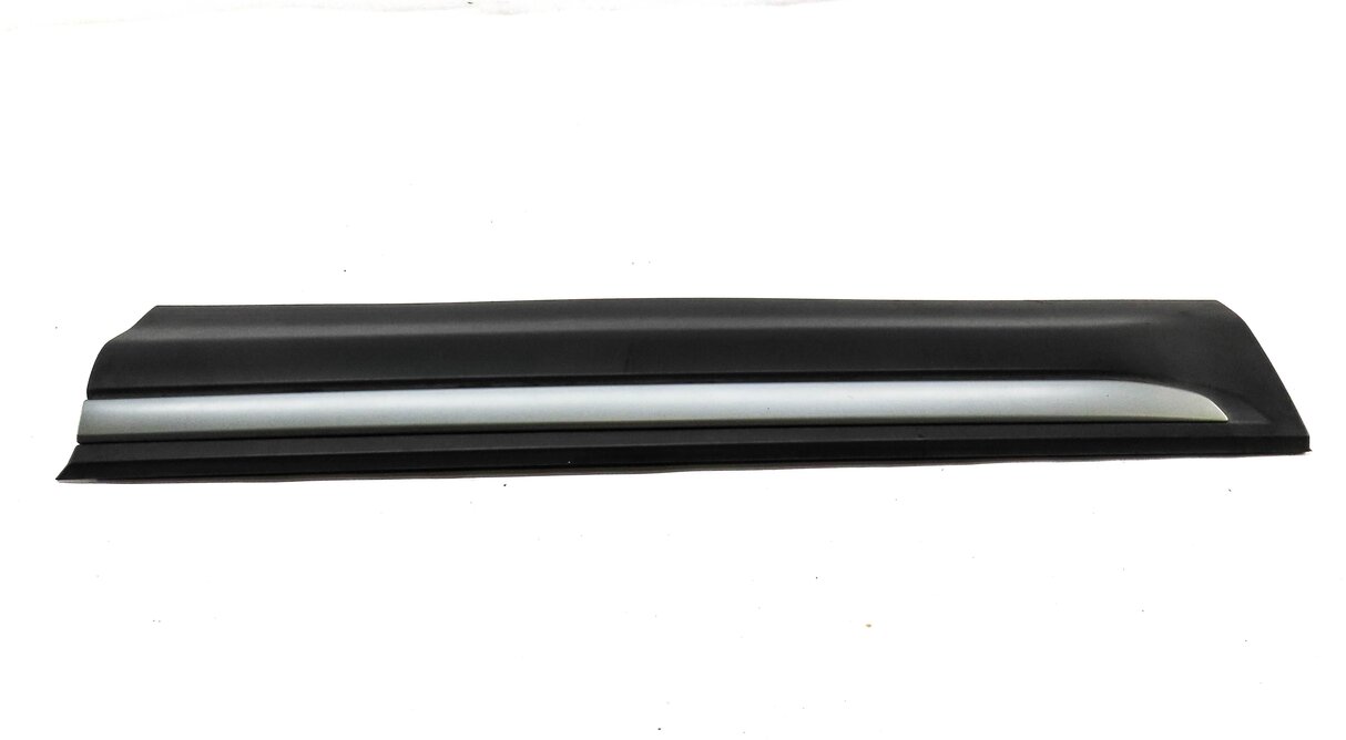 Thumbnail 3: 2013 RANGE ROVER EVOQUE (L538) FRONT LEFT DRIVER DOOR LOWER MOULDING TRIM
