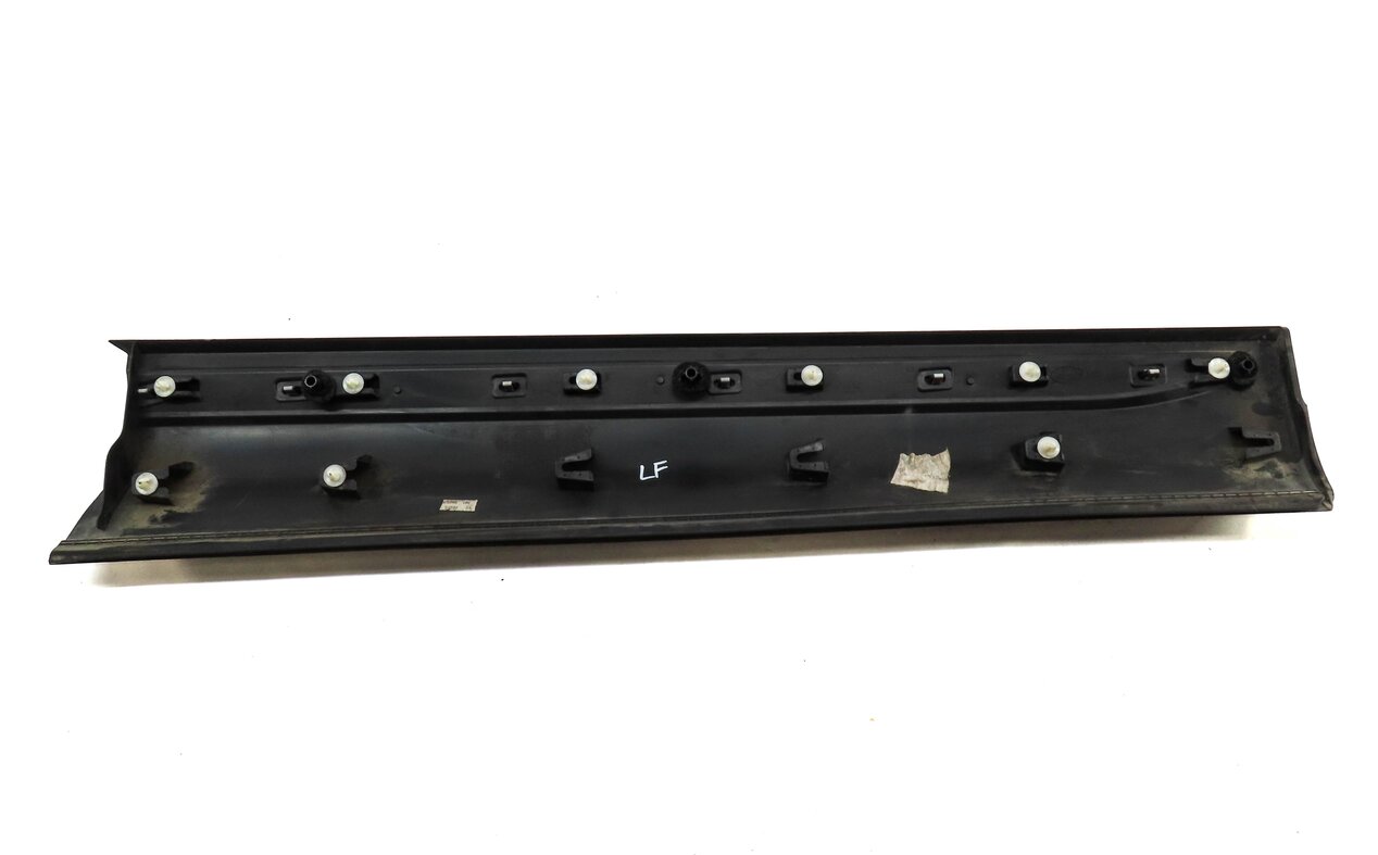 Thumbnail 4: 2013 RANGE ROVER EVOQUE (L538) FRONT LEFT DRIVER DOOR LOWER MOULDING TRIM