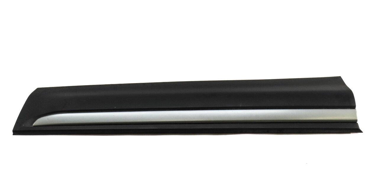 2013 RANGE ROVER EVOQUE (L538) FRONT RIGHT PASSENGER DOOR LOWER MOULDING TRIM