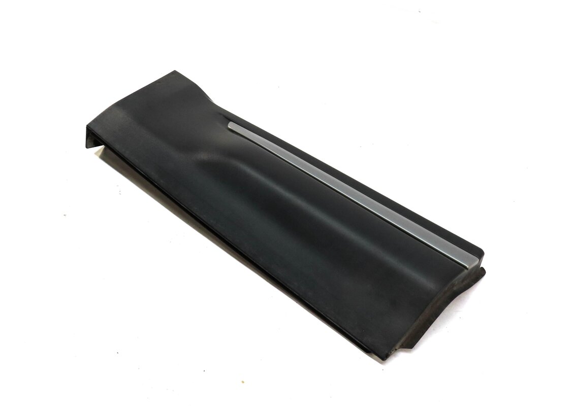 Thumbnail 2: 2013 RANGE ROVER EVOQUE (L538) REAR RIGHT DOOR LOWER MOULDING RUNNER TRIM BLACK