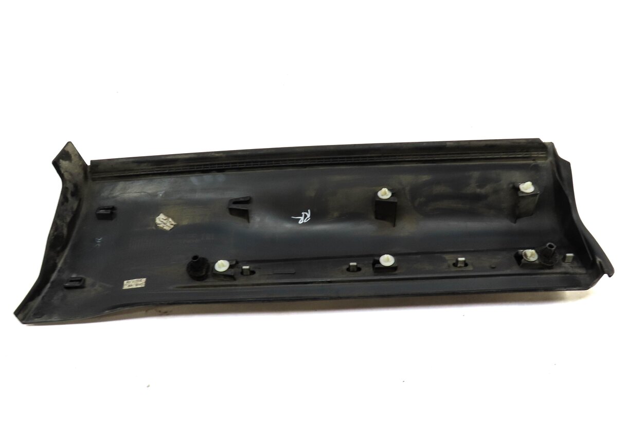 Thumbnail 4: 2013 RANGE ROVER EVOQUE (L538) REAR RIGHT DOOR LOWER MOULDING RUNNER TRIM BLACK