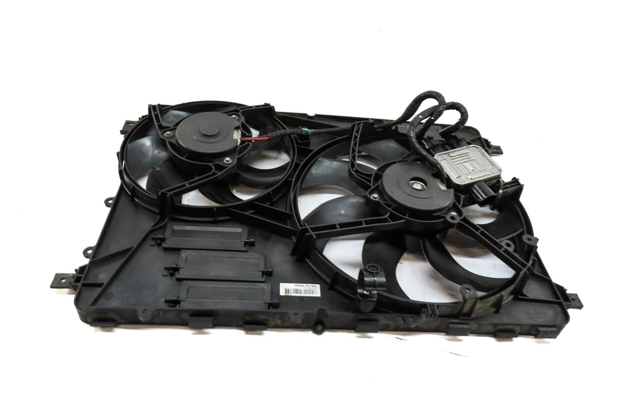 Thumbnail 5: 12-17 LR2 DISCOVERY SPORT RANGE ROVER EVOQUE (L538 L550) RADIATOR COOLING FAN