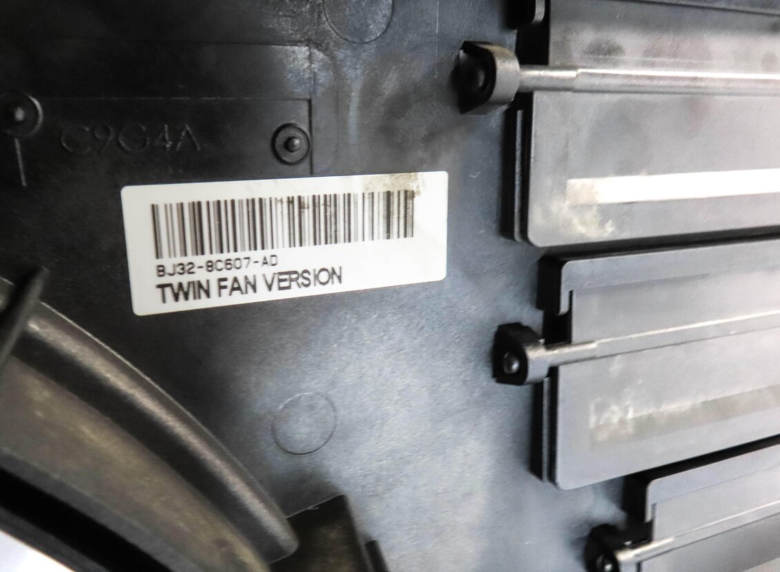 Thumbnail 6: 12-17 LR2 DISCOVERY SPORT RANGE ROVER EVOQUE (L538 L550) RADIATOR COOLING FAN