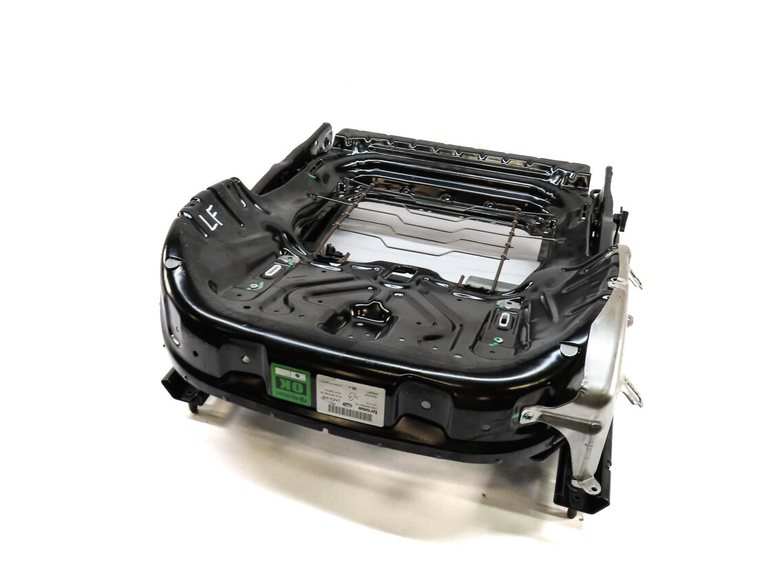 2012-2015 RANGE ROVER EVOQUE (L538) LEFT FRONT DRIVER 8-WAY SEAT TRACK w/ MOTORS