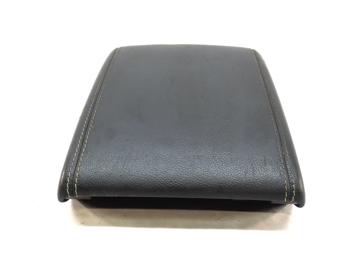 Thumbnail 4: 2012-2015 RANGE ROVER EVOQUE (L538) FRONT CENTER CONSOLE ARMREST LID (BLACK)