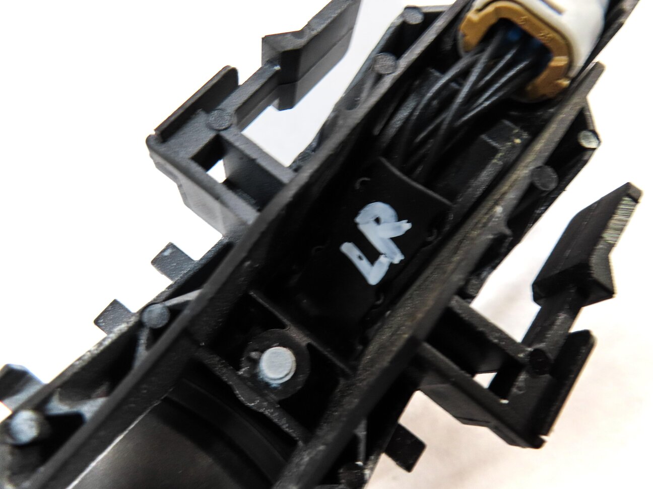 Thumbnail 5: 12-17 RANGE ROVER SPORT EVOQUE (L405 L494) LEFT REAR PASSIVE DOOR HANDLE (WHITE)