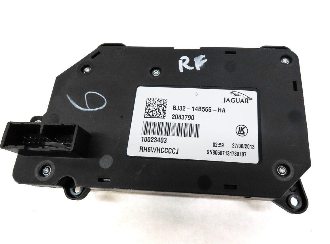 Thumbnail 4: 2013 LAND RANGE ROVER EVOQUE (L538) FRONT RIGHT PASSENGER SEAT ADJUST SWITCH
