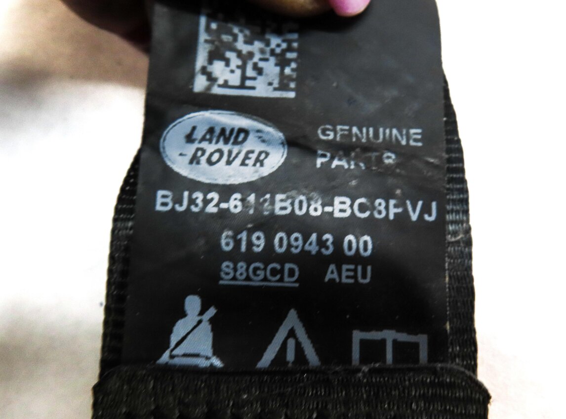 Thumbnail 5: 12-18 RANGE ROVER EVOQUE (L538) RIGHT FRONT PASSENGER SEATBELT RETRACTOR (BLACK)