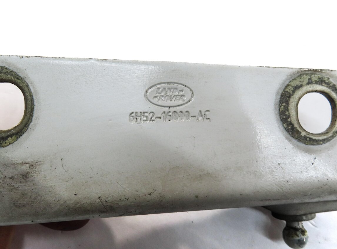 Thumbnail 4: 08-19 LAND ROVER LR2 RANGE ROVER EVOQUE (L538) FRONT HOOD HINGE SET (FUJI WHITE)