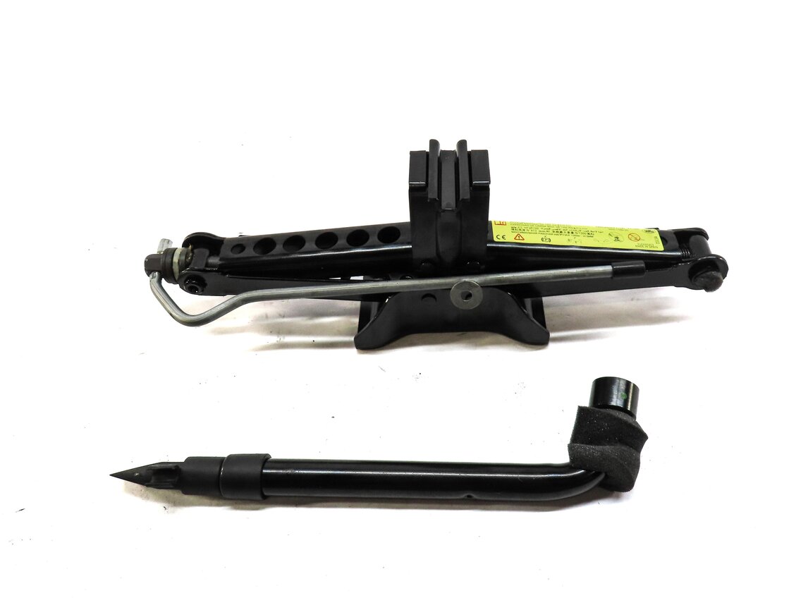 Thumbnail 4: 12-19 RANGE ROVER EVOQUE (L538) EMERGENCY SPARE TIRE JACK & WRENCH