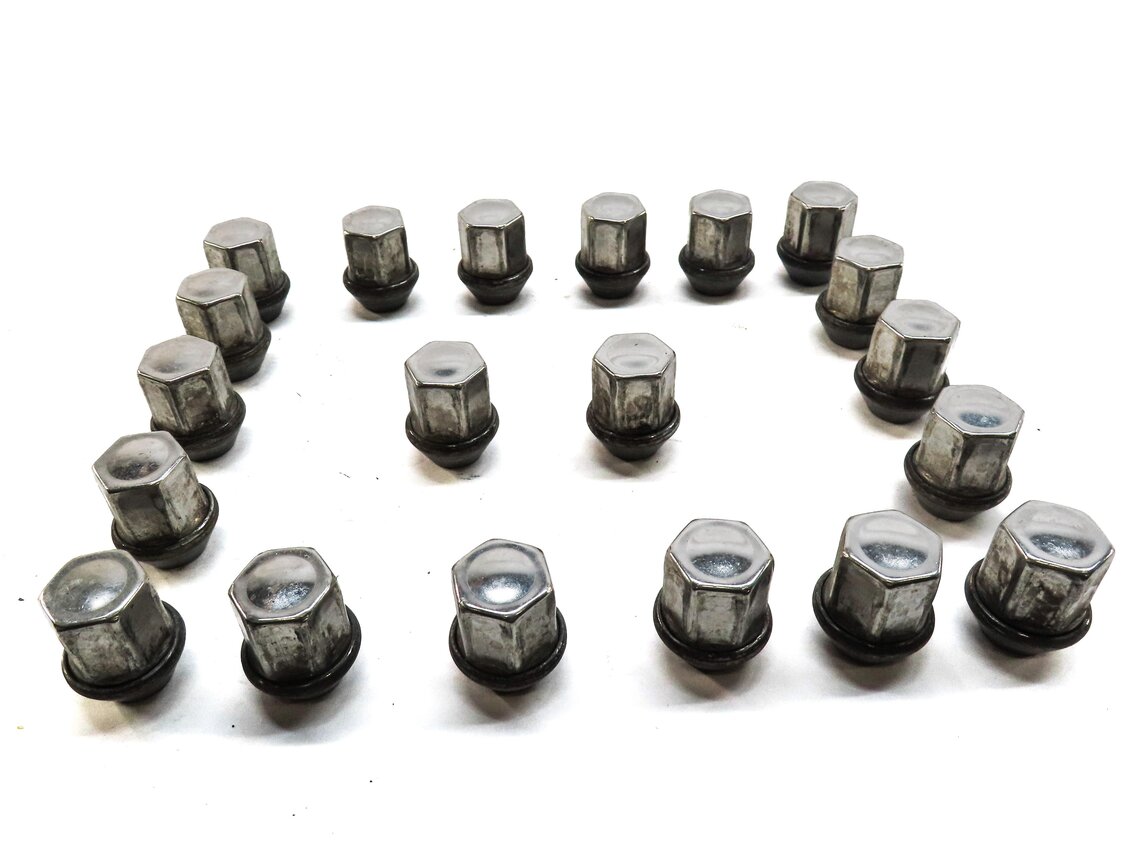 2008-2020 LAND ROVER LR2 DISCOVERY SPORT RANGE ROVER EVOQUE VALAR LUG NUT SET/20